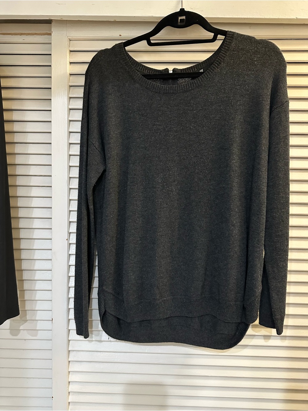 H&M Dark Gray Crewneck Sweater - Women's Long Sleeve